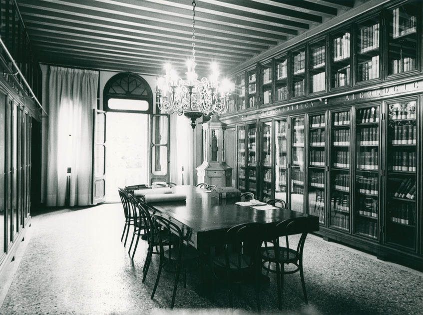 Sala storica della Biblioteca dell'Orto botanico di Padova