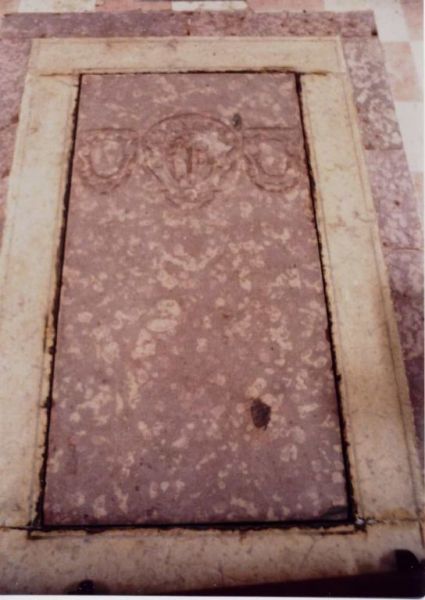 Tombstone of the sepulchre of the Jurists