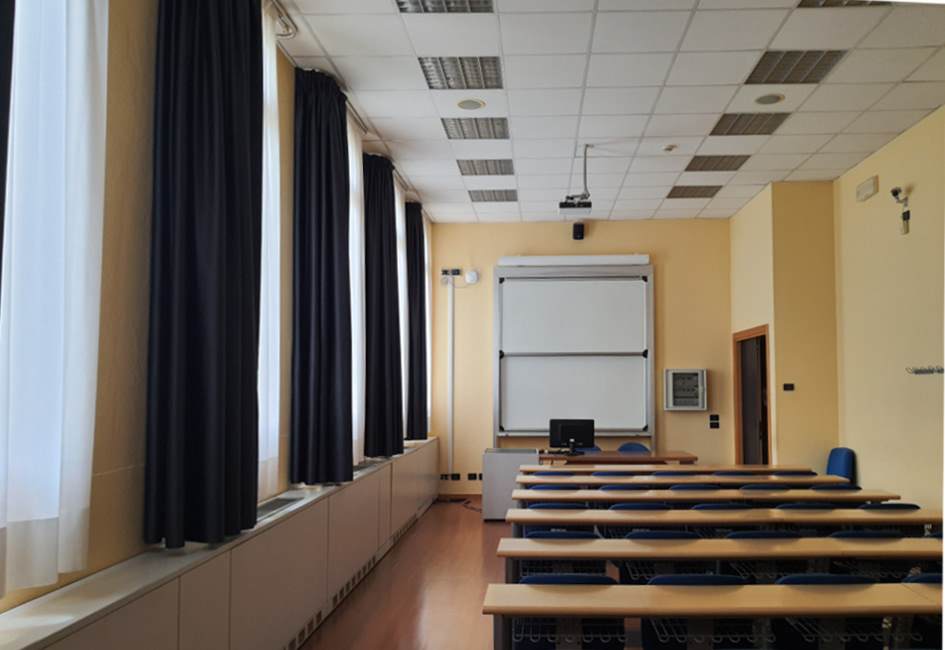 XX 911 aula Benvenuti vasto dormitorio sopra SC140